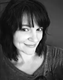 Ania Ahlborn