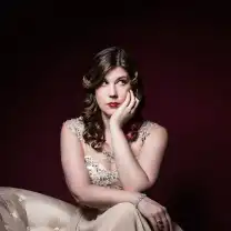 Maureen Johnson